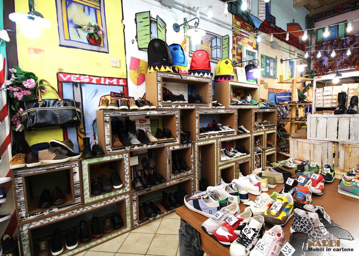 arredamento negozio scarpe