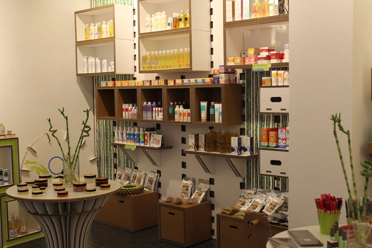 arredamento per erboristeria