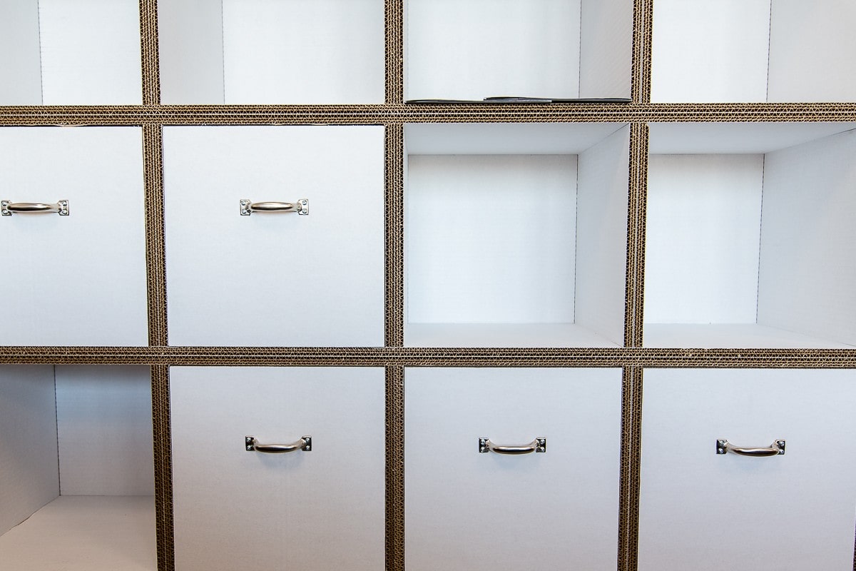 scaffali in cartone per negozi