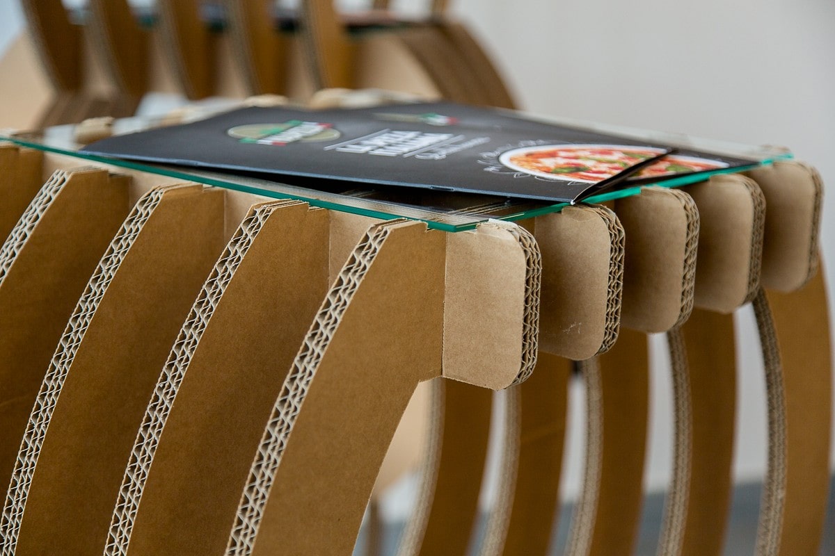 arredamento per negozi in cartone