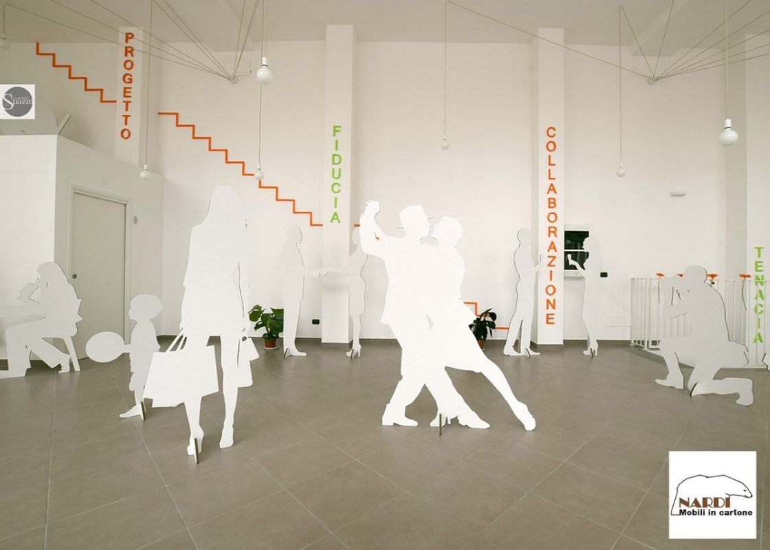 allestimenti scenografici in cartone e