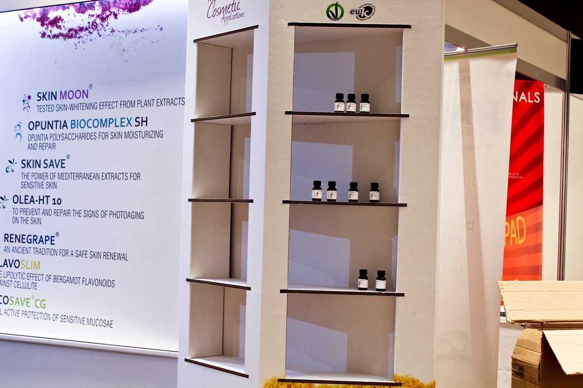 espositore in cartone