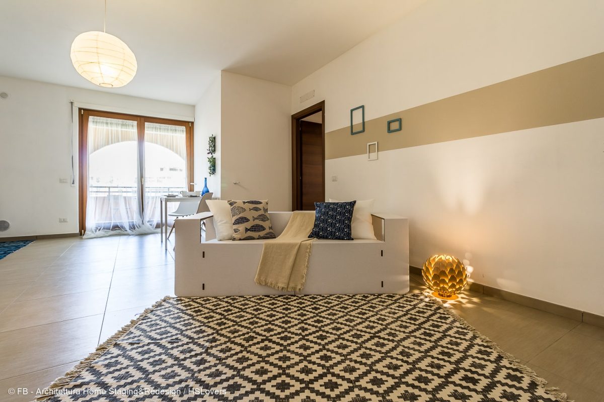 zona living home staging in cartone
