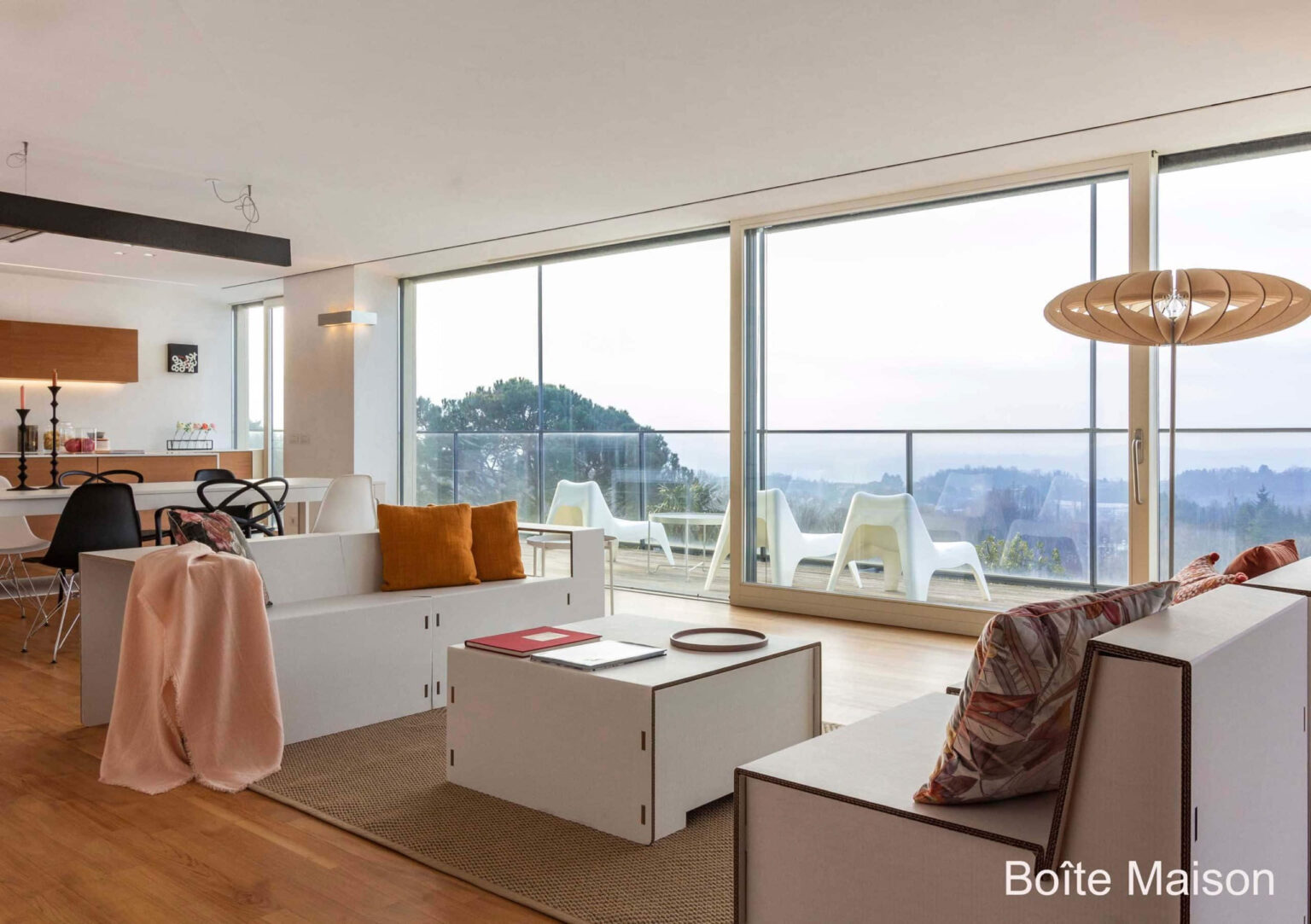 divani in cartone home staging