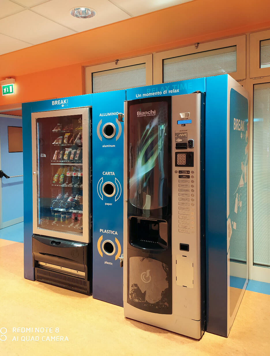 allestimento zona distributori