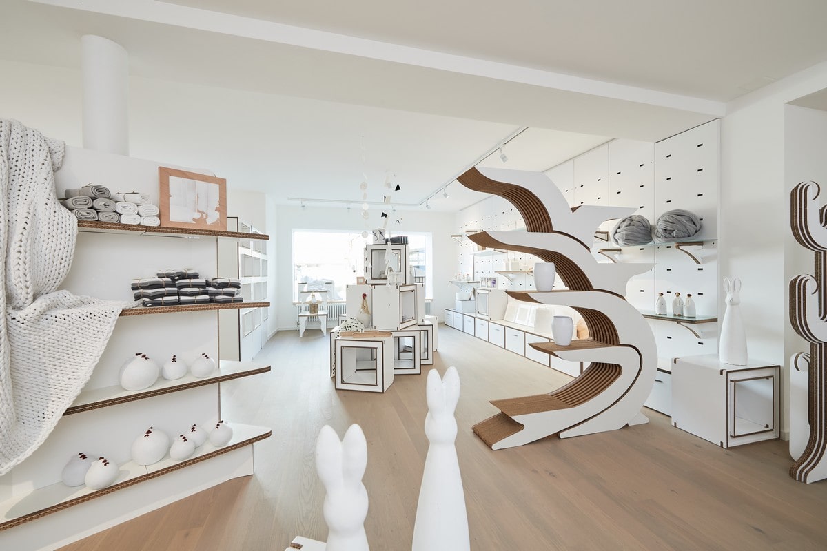 allestimento negozio in cartone