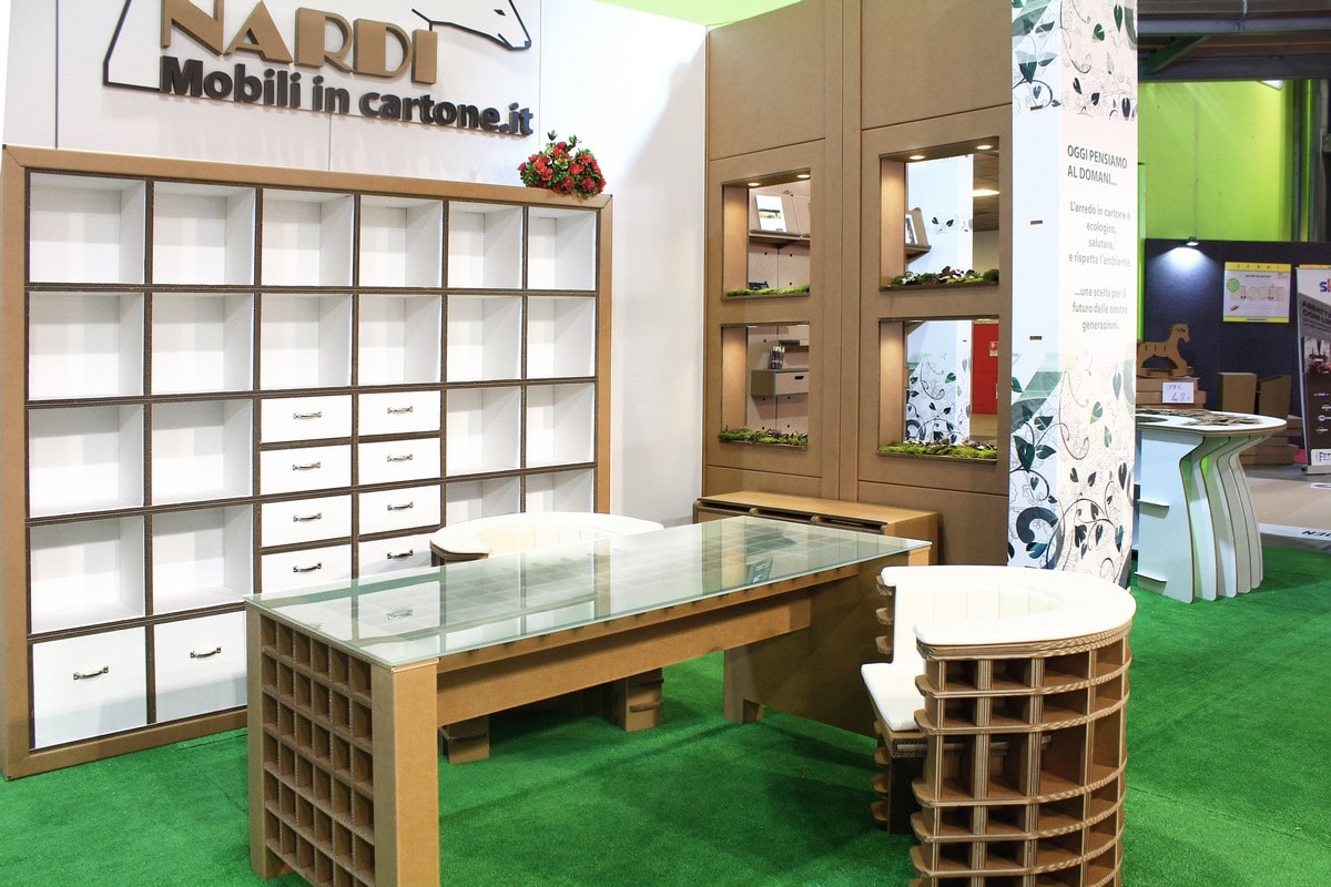 poltrone in cartone Crava per eventi