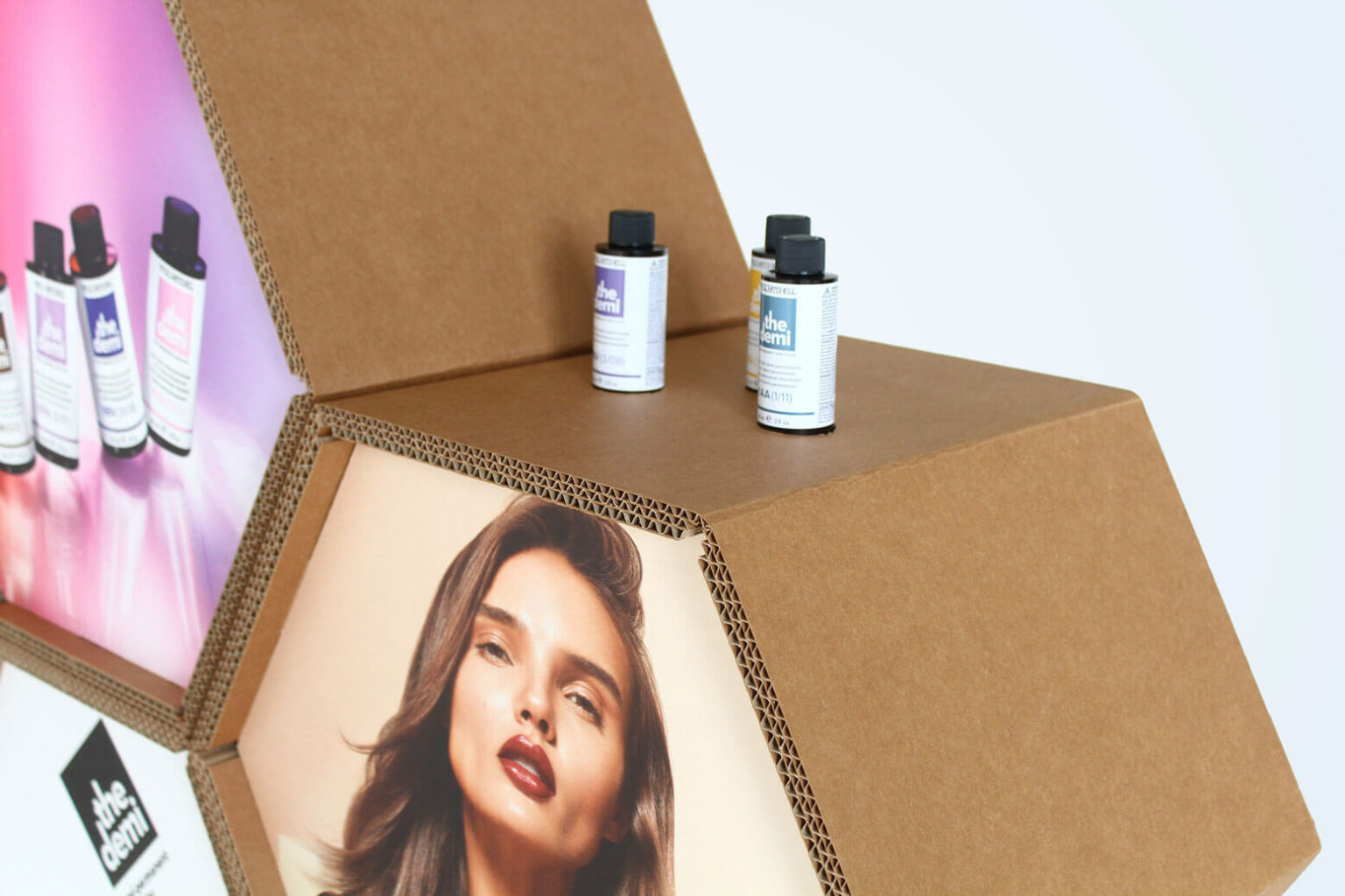 Esposizione prodotti Paul Mitchell