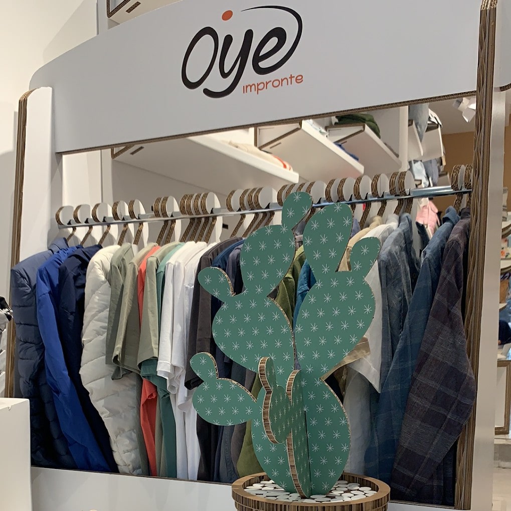 arredamento per negozi