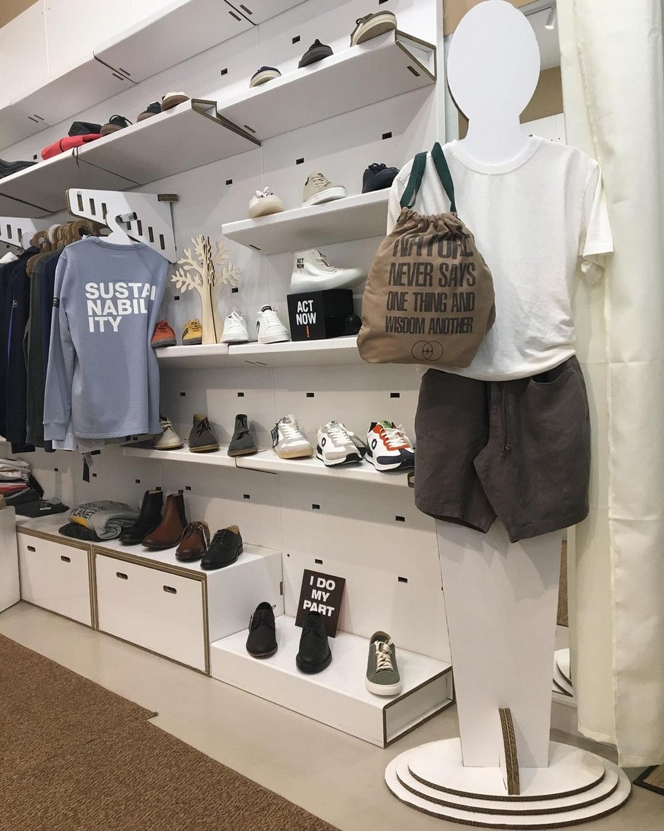 progettazione arredo negozio