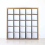 Libreria in cartone flua bianco e avana