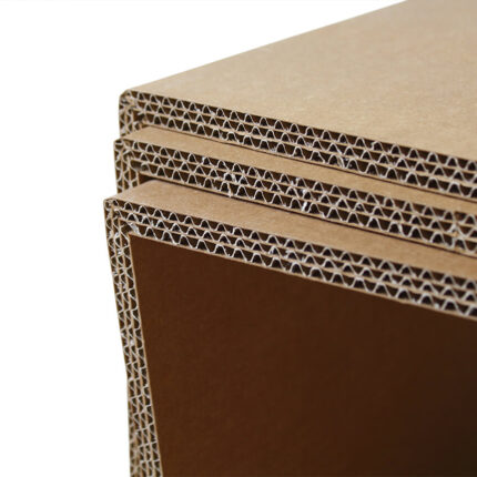 Tavolino modulare basso in cartone