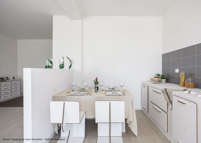 Home staging in cartone per allestimento temporaneo zona giorno
