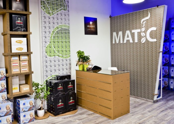 Bancone in cartone - Banco cassa ecologico "Erpice"