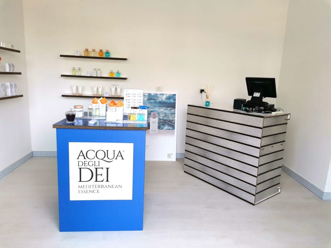 meubles pour boutique