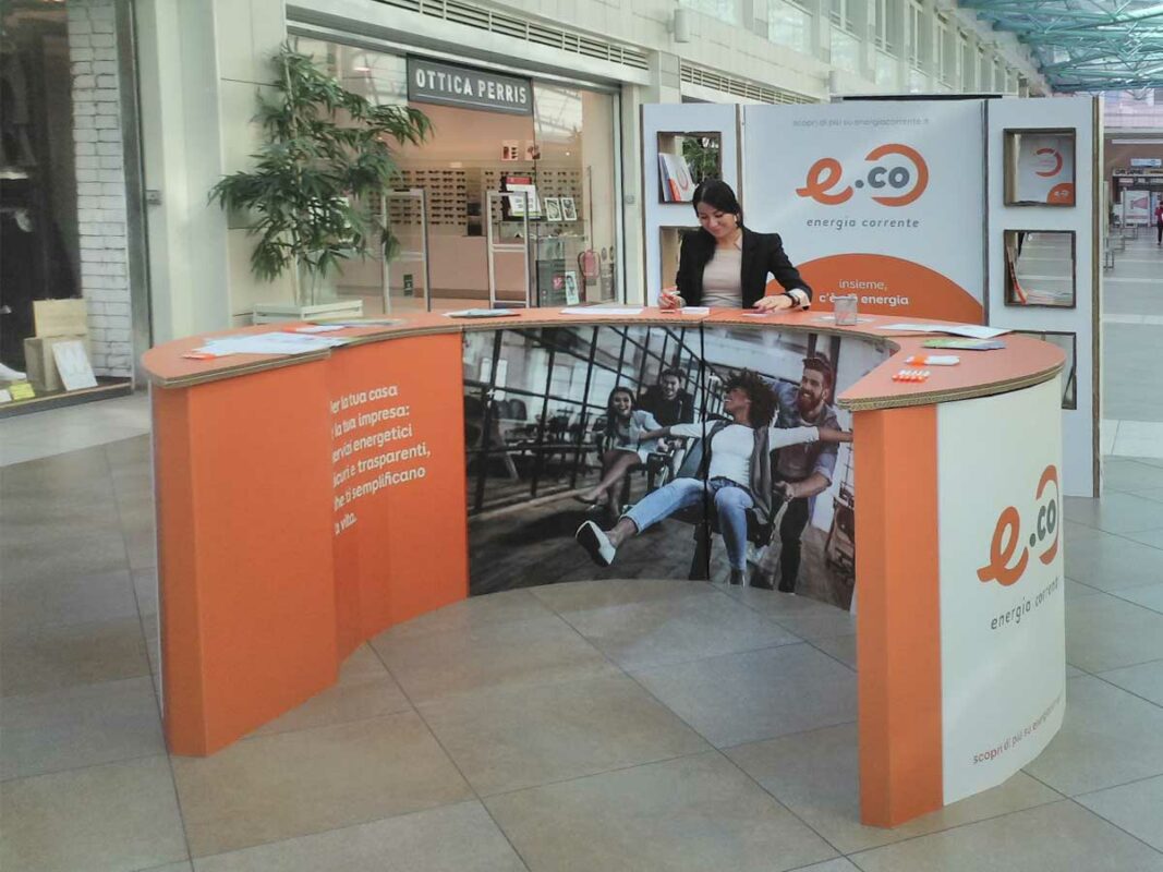 stand espositivi per spazi commerciali