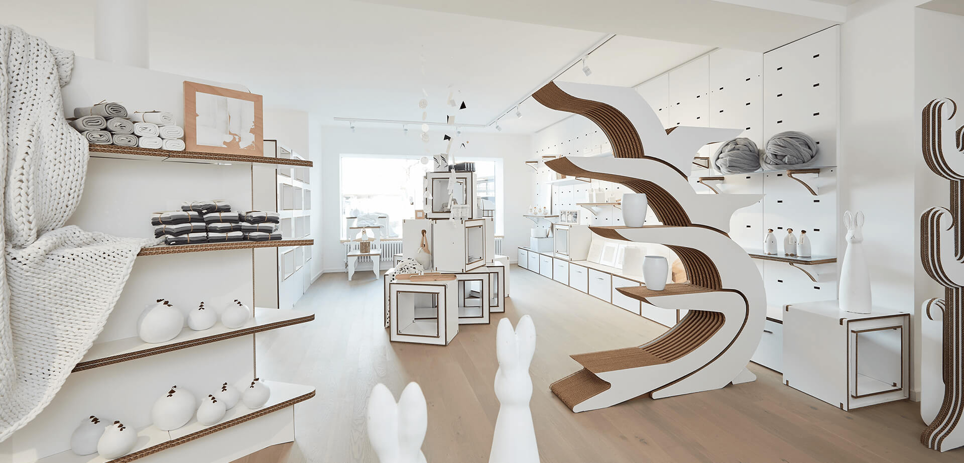 meubles pour boutique