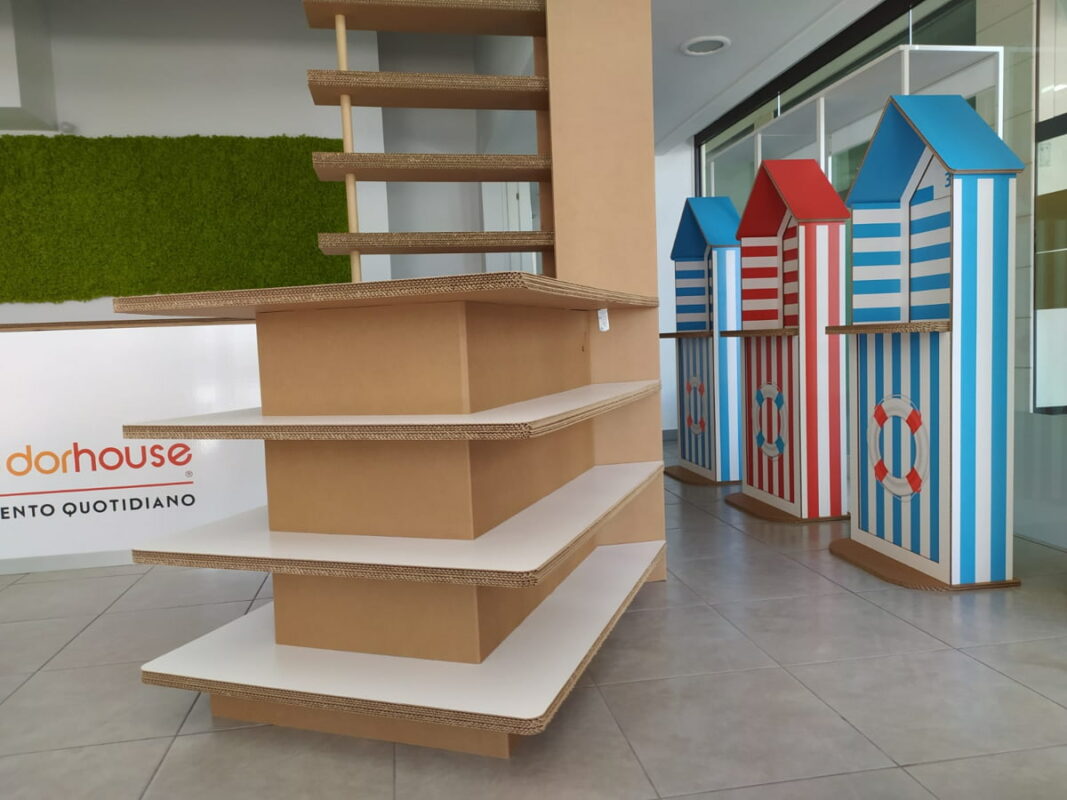 espositori in cartone per negozi