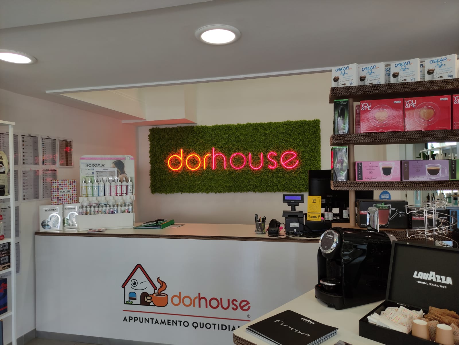 meubles en carton pour boutique