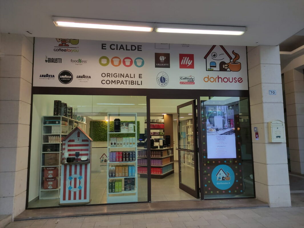 arredo negozi in cartone