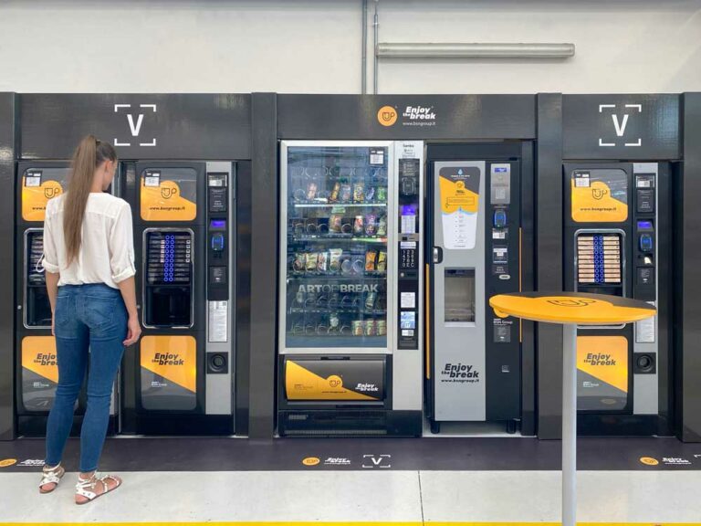 Allestimento area snack Bassano Distributori