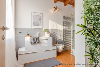 mobili bagno in cartone