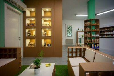 allestimento in cartone per negozi