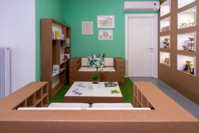 Area accoglienza ecologica negozio