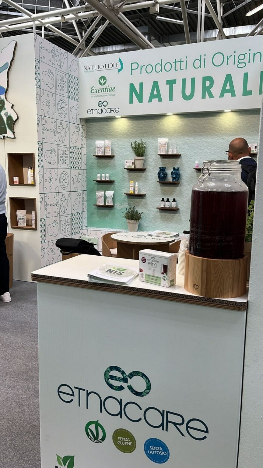 stand ecologico in cartone