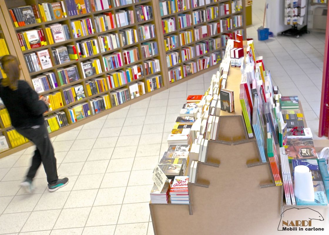 scaffalatura in cartone