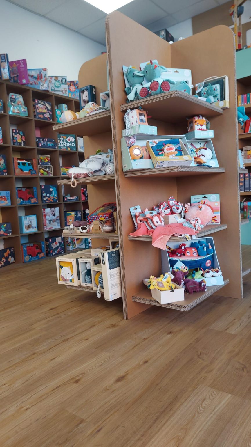 espositori in cartone per negozi