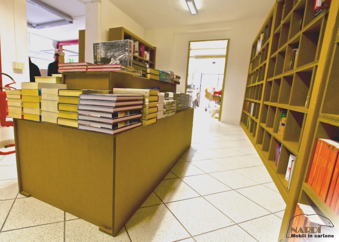 allestimento negozi librerie