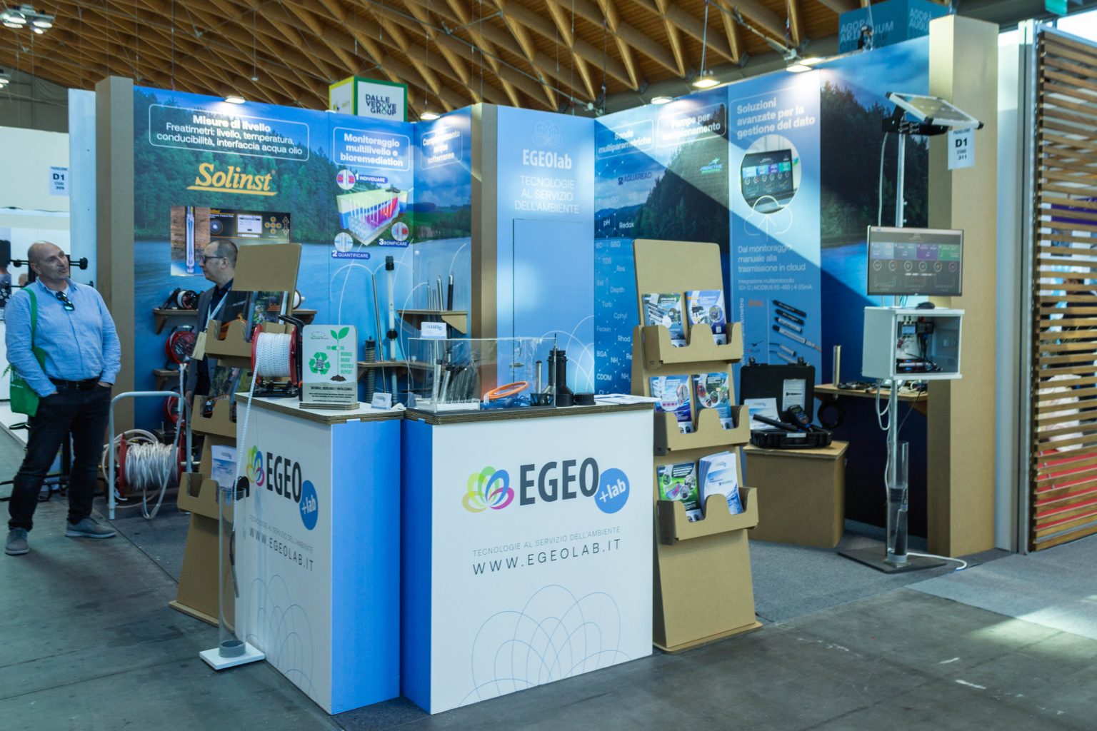 stand fieristico in cartone