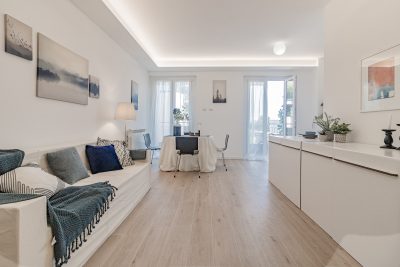 divano in cartone home staging