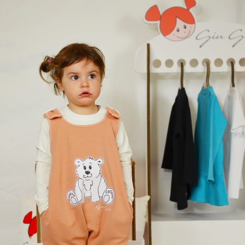 Arredamento per negozi di abbigliamento per bambini