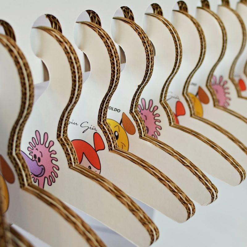 arredamento negozio abbigliamento bambini